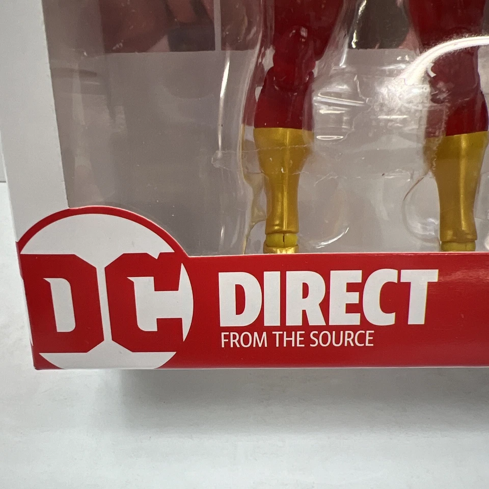 Boneco de ação DC Essentials - Direct From The Source The Flash 7". Usado - Imagem 3 de 4