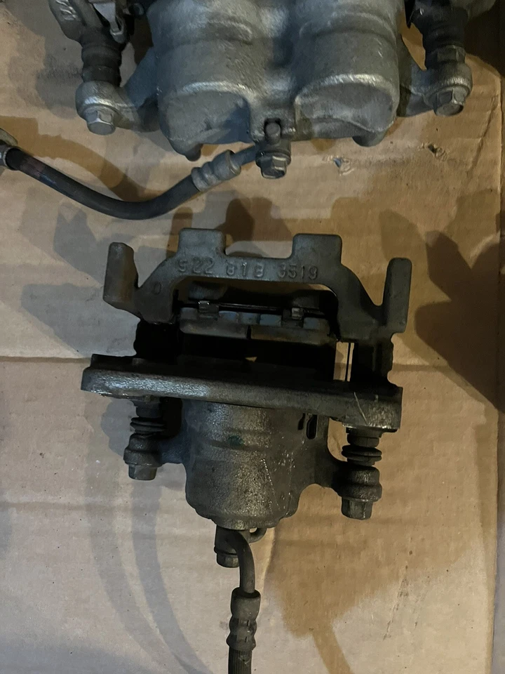 Used Nissan 370z Caliper Set - Image 4 of 4