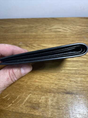 Fendi Hombre Negro Gris Cuero Doble Plegable Cartera En muy buena condición - Imagen 3 de 13