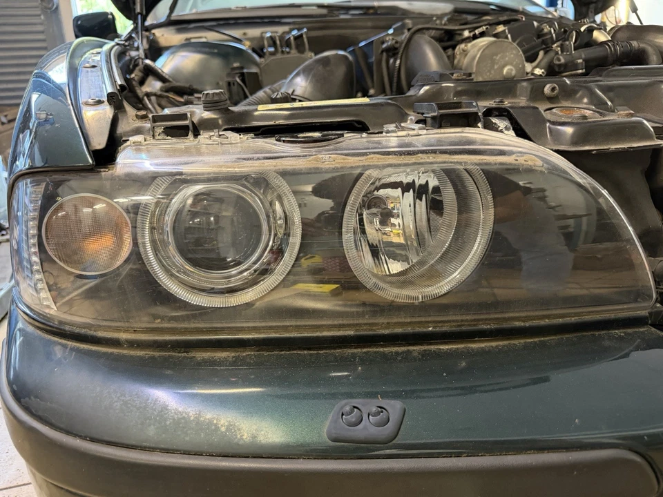 E39 Ein Satz Xenon Scheinwerfern Orginal BMW E39 5er - Bild 2 von 4