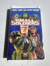 Small Soldiers (VHS Video Tape, 1998, Clamshell) Dreamworks Animated Movie