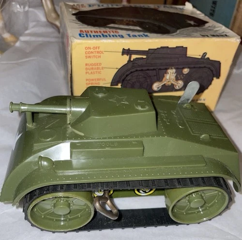 Vintage 1960's Marx Wind-up Climbing Fighting Tank in Original Open Box (#462)