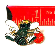 VINTAGE CHARLOTTE HORNETS ENAMEL NODBACK PIN NBA HUGO BEE MASCOT
