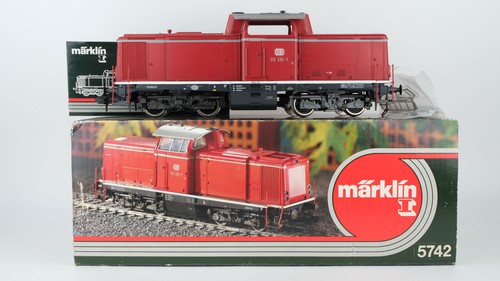 Märklin Spur 1 5742 Diesellok BR 212 225-7 DB | Zustand: Gebraucht