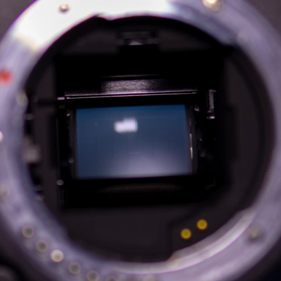 Pentax K-70 inkl. DA 18-135mm WR (3.5-5.6) + DA 35mm (2.4) + Zubehörpaket - Bild 3 von 4