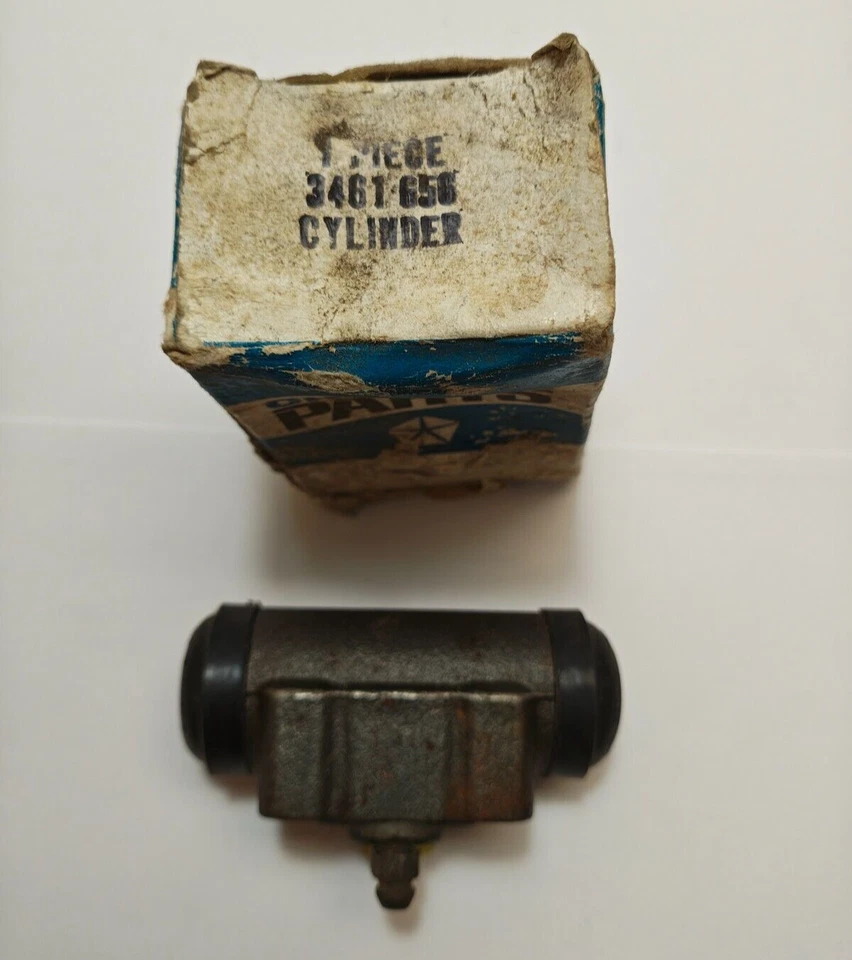 1960 - 1976 年道奇普利茅斯 Valiant Dart 9 英寸后制动轮缸 3461656 NOS。 — 第 4/4 张图片