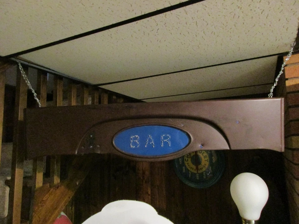 MAN CAVE VINTAGE AUTO ART BAR WITH STOOLS/HOT STREET RAT ROD GARAGE/REC ROOM - Image 4 of 4