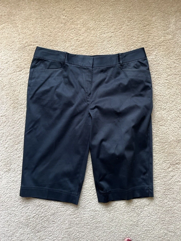 Lafayette 148 Womens Size 14 Manhattan Bermuda Shorts Black NEW FLAW