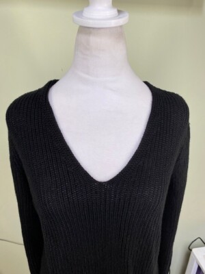 Joseph A Qu'est Ce Que C'est Silk? Size M Black V-Neck Lace-Up