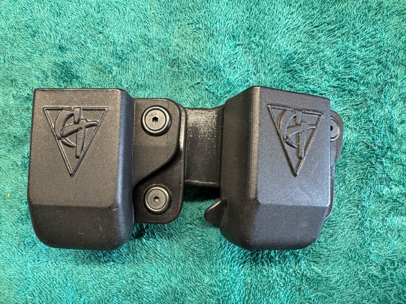 Comp-Tac Mag Pouch #4 - Glock 9mm, 40 S&W and 45 GAP