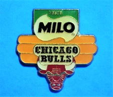 CHICAGO BULLS - NBA BASKETBALL TEAM LOGO - MILO NESTLÉ AD - VINTAGE LAPEL PIN