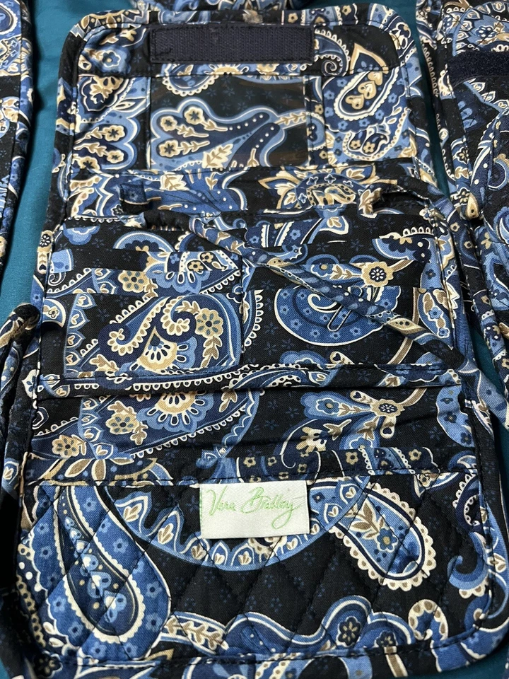 Vera Bradley Windsor Navy retired Set lunch box, jewelry case, bag, & Cross Body - Image 3 of 4
