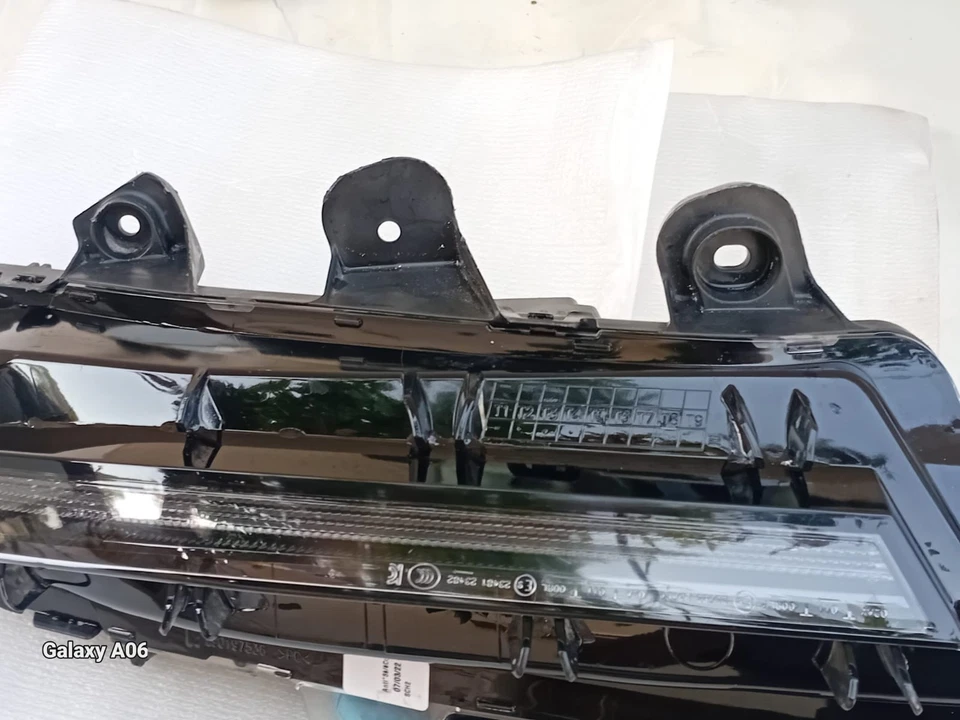 Luz de circulación diurna delantera izquierda peugeot 3008 peugeot 5008 2021-2023 9836231080 Foto 2 de 4