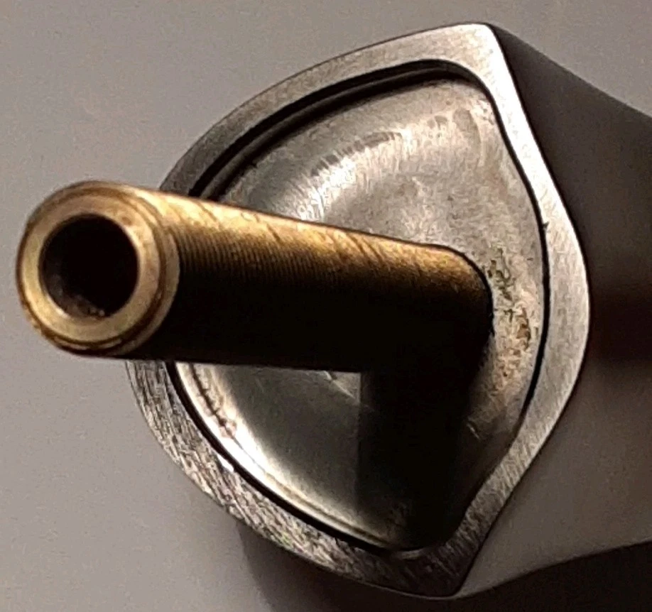 Grifo de alta resistencia Kohler ANSI A112 18,1 M 2,2 GPM, 8,31/min ligeramente usado y envejecido Foto 4 de 4