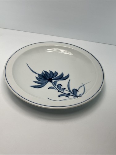 Arita Ware Sometsuke Hand Painted Blue Floral Porcelain 7 1/4” Plates Set Of 4 - Picture 6 of 9