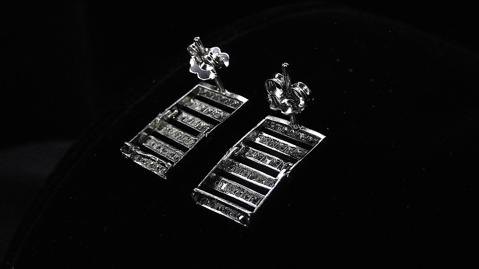 PLATINUM RECTANGULAR / FLEXIBLE PAIR OF EARRINGS … - image 4