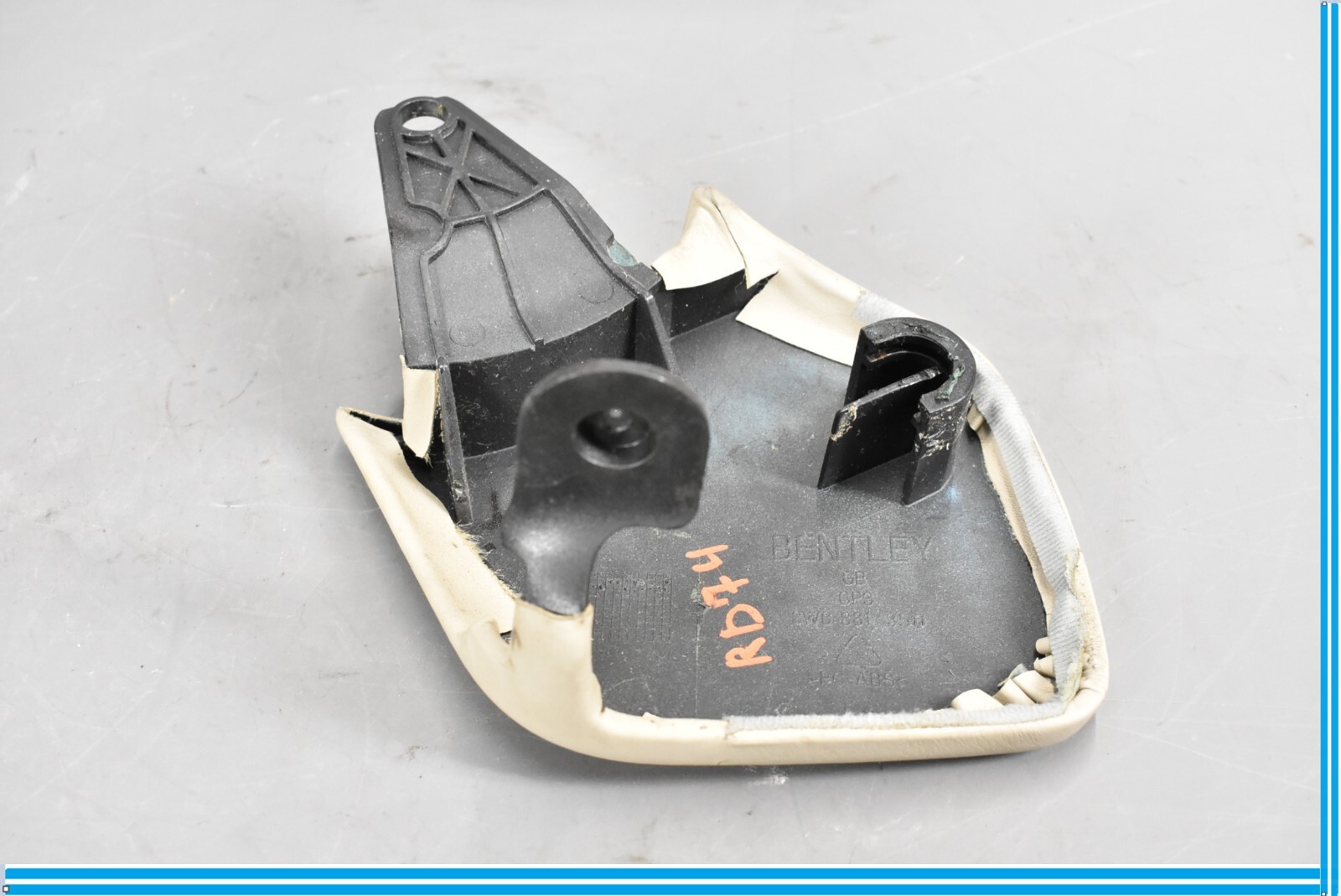 Bentley Continental 2005 Front Right Trim cover