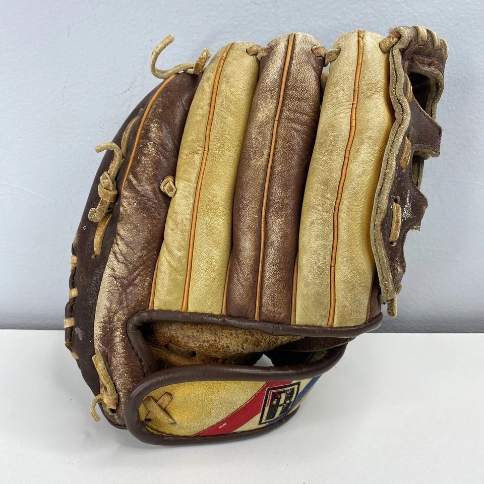 Regent Baseball Glove Brown RHT Leather 10" Vintage Little League - Image 4 of 4