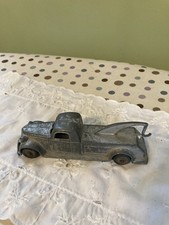 Vintage 1937 Tootsietoy Cast Tow Truck 1027