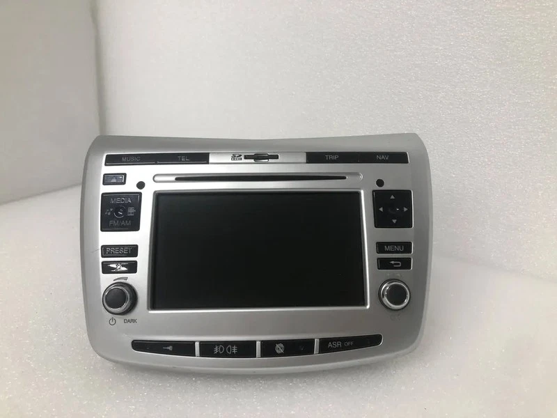 AUTORADIO (RADIO C/SISTEMA DI NAVIGATORE per LANCIA DELTA (TH) (06/08>03/11<) - Immagine 3 di 4