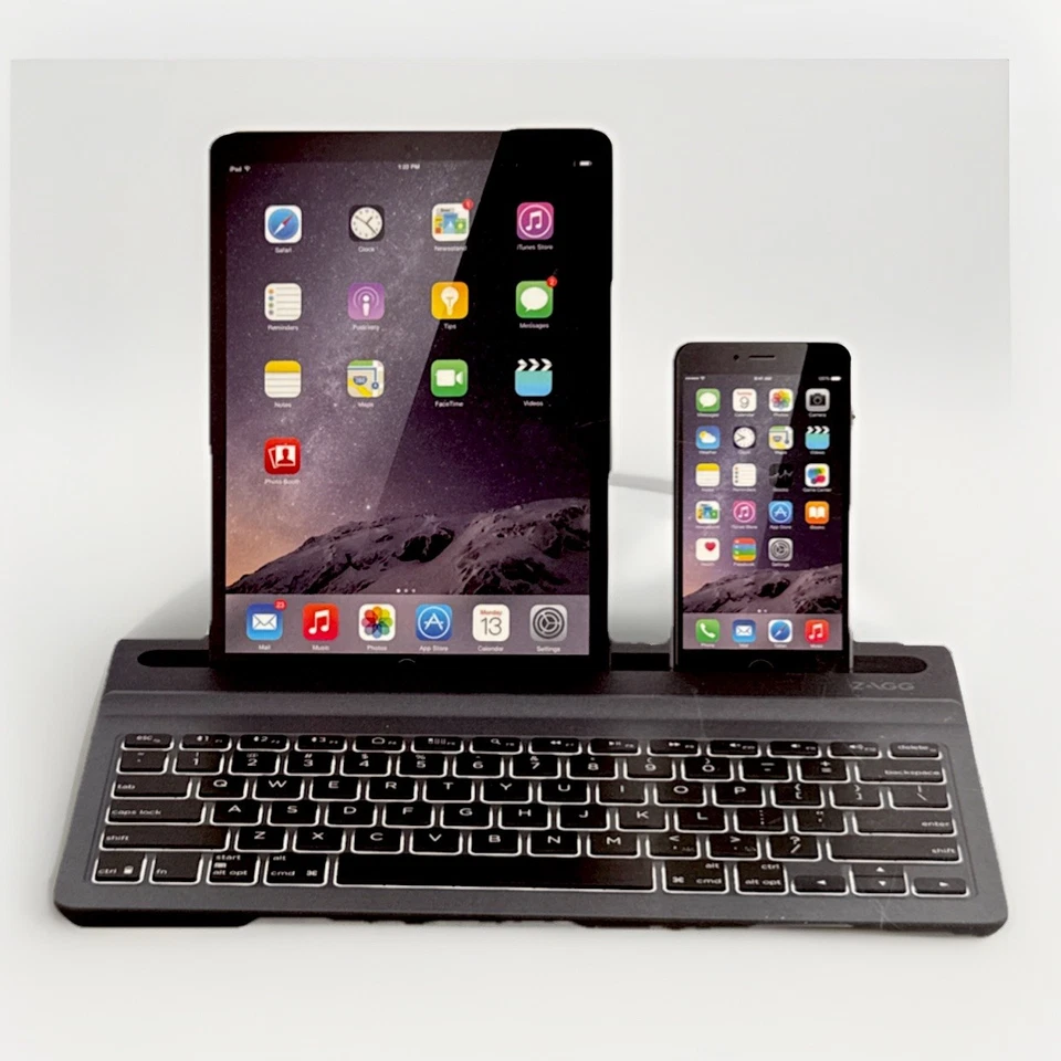 ZAGG Limitless, Full-Size Multi-Device Universal Bluetooth Backlit Keyboard - Image 2 of 3