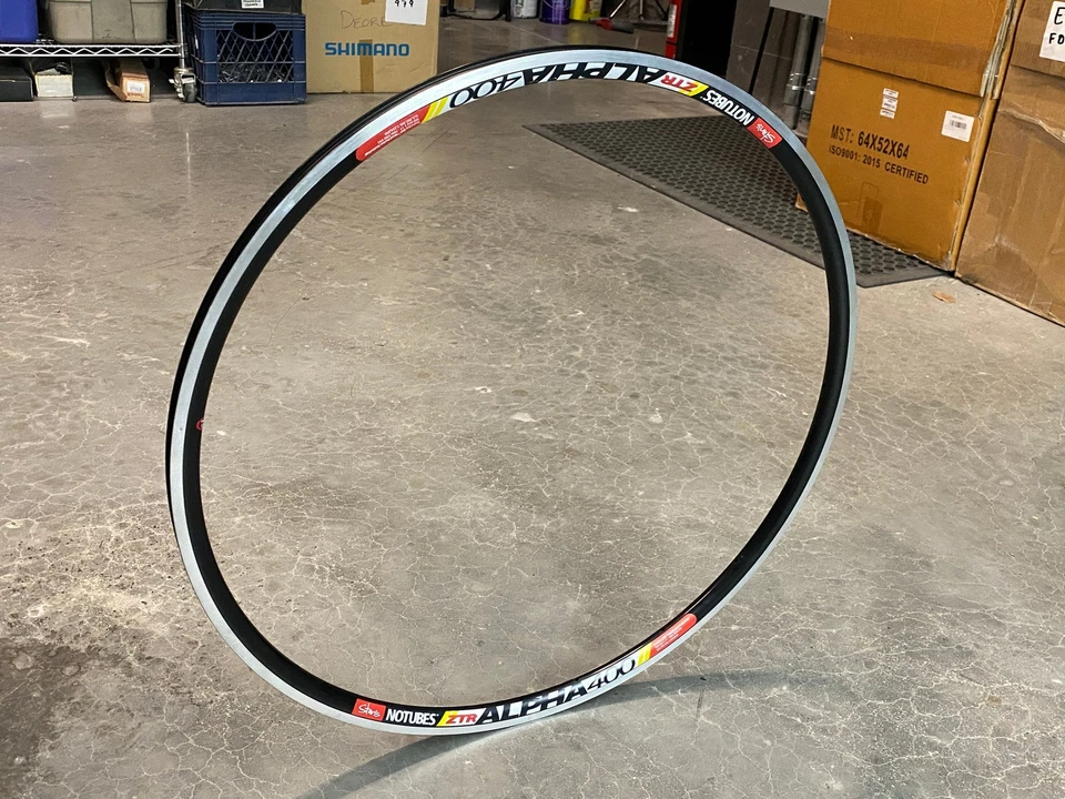 Stans No Tubes ZTR Alpha 400 700c Rim 18h MSW NEW - Image 2 of 4