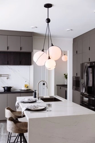 Hinkley Lighting 30304 Skye 3 Light 18"W Multi Light Pendant - Brass - Picture 8 of 12