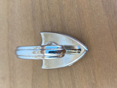 8 New Chrome Shield Key Type Door/Drawer Pulls Cabinet Furn. Hardware - Picture 6 of 7