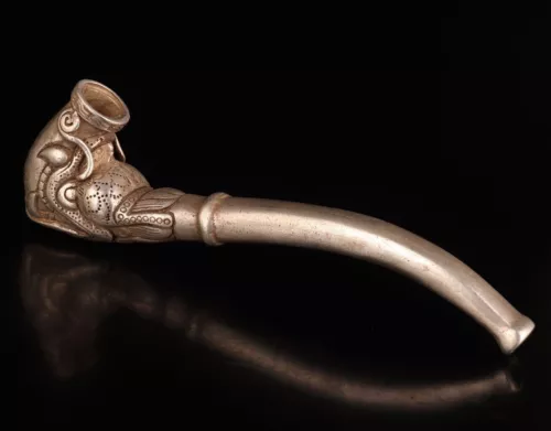 Rara statua drago portafortuna cinese antico tibetano argento intagliato a mano strumento fumo - Foto 1 di 6