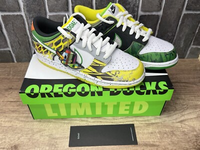 Size 10 - Nike Dunk PE Low What the Duck - University of