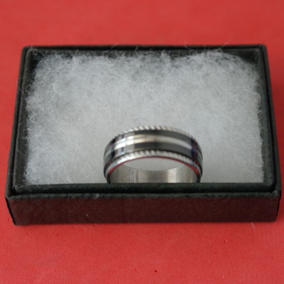 Schöner Doppelring in Edelstahl Größe O - Q1\2 - S - Y1\2 in Geschenkbox