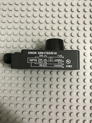 Neu Baumer Electric UNDK 30N1703/S14 Ultraschall Näherungssensor 