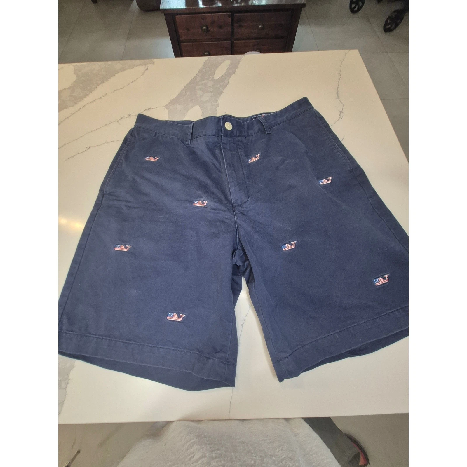 Vineyard Vines Mens 38 Navy Blue American Flag Whale Embroidered Chino Shorts