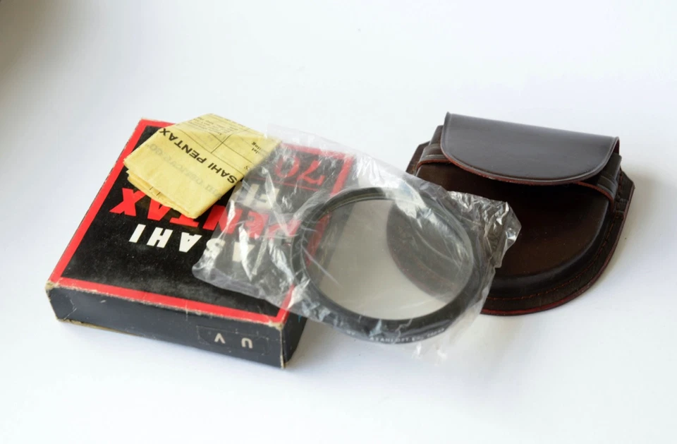ASAHI Pentax Clamp-On U/V Filter 70mm Internal Diameter #088 - Image 2 of 2
