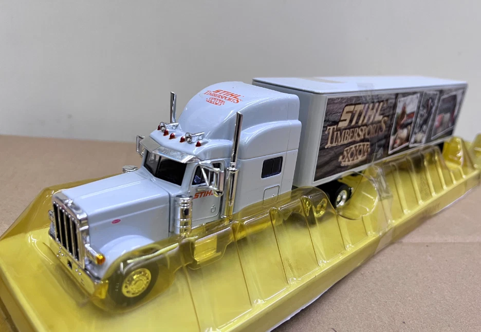 1:50 Norscot PETERBILT 379 Tractor Container Transport Vehicle Diecast Model - Image 2 of 4