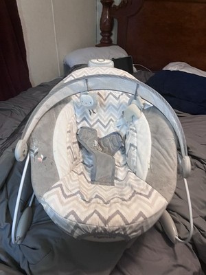 Ingenuity SmartBounce Automatic Baby Bouncer Seat with White Noise and Music