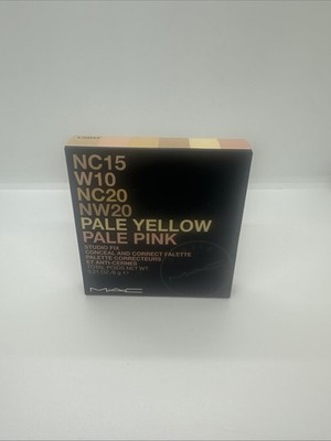 MAC Studio Fix Conceal and Correct Palette Shade Light .21oz New in Box