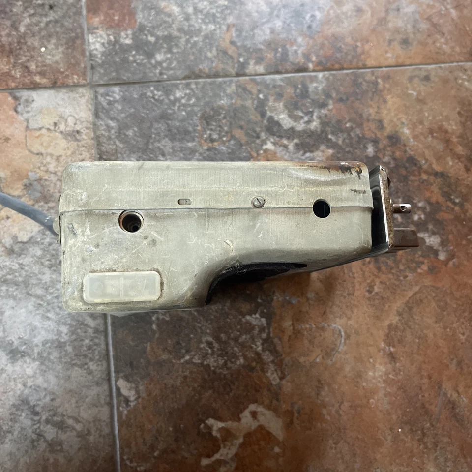 MERCEDES BENZ PONTON 190 SL BECKER EUROPA RADIO 220 SE S WORKED WHEN REMOVED - Image 3 of 4