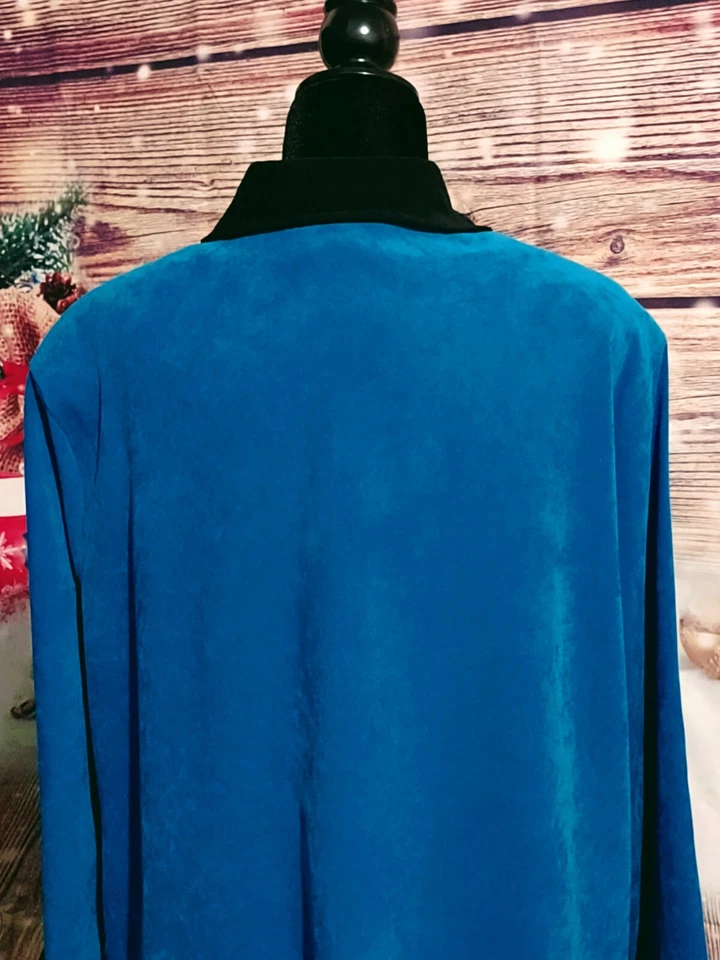 CHAQUETA WESTERN Y2K TURQUESA Y NEGRA DE GAMUZA VEGANA CON CREMALLERA Foto 4 de 4