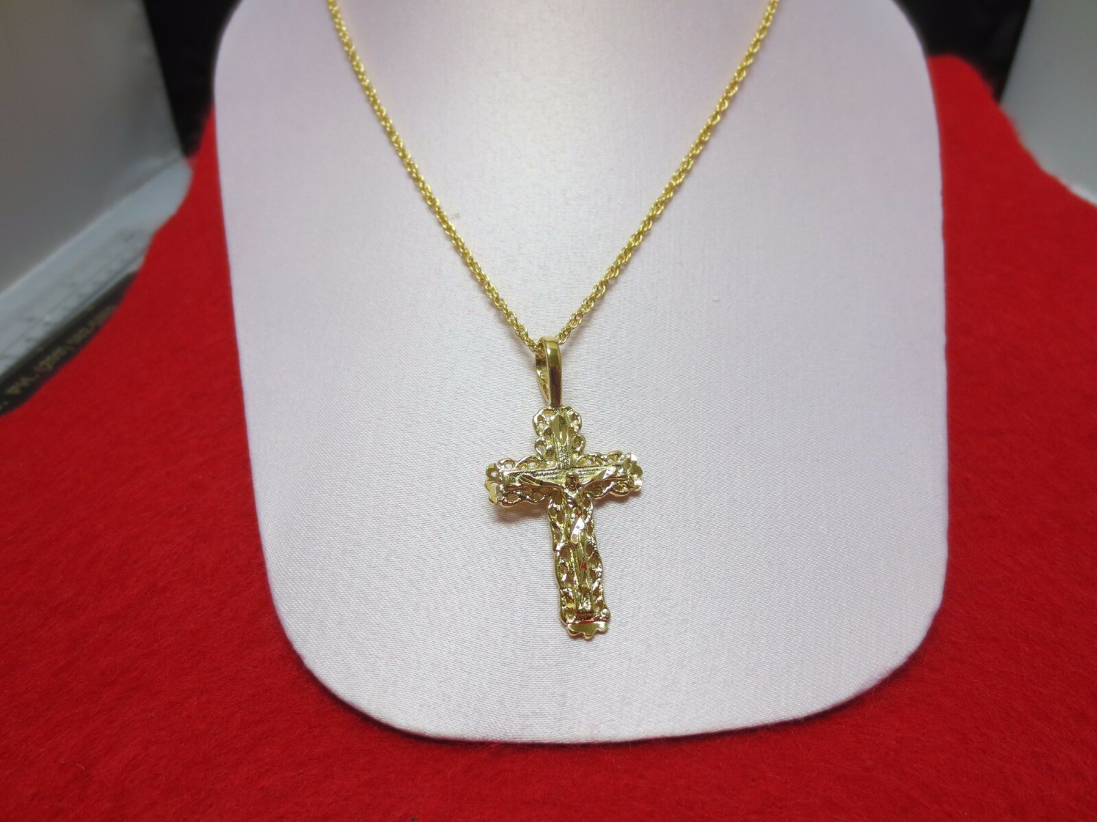 Deux Chaînes Cordon Plaqué Or 14 Carats – Avec Crucifix Et Pendentif Jésus, Homme