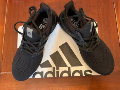 Brand New Adidas Ultraboost 1.0 Running Shoe Black/Black Size 10