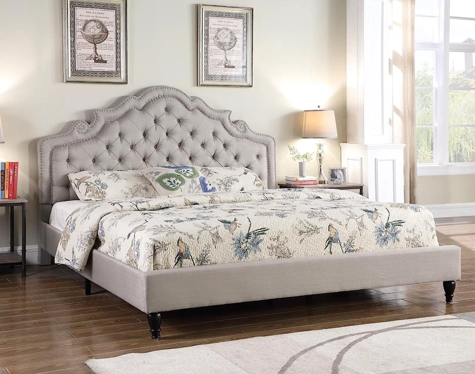 Marco de cama tapizado con plataforma gris tamaño king con arco de cabecero acolchado con botones Foto 3 de 4