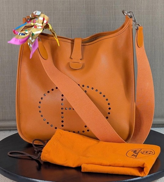 HERMES Evelyne GM bag (L) Orange Epsom Cross body shoulder satchel with Dust Bag