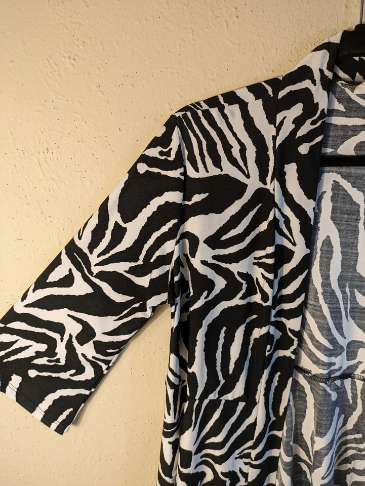 CARIBE EUA M PRETO/BRANCO Estampa Zebra 2 Gancho Médio/Olho Esticado Fluxo Cobertura - Imagem 4 de 4