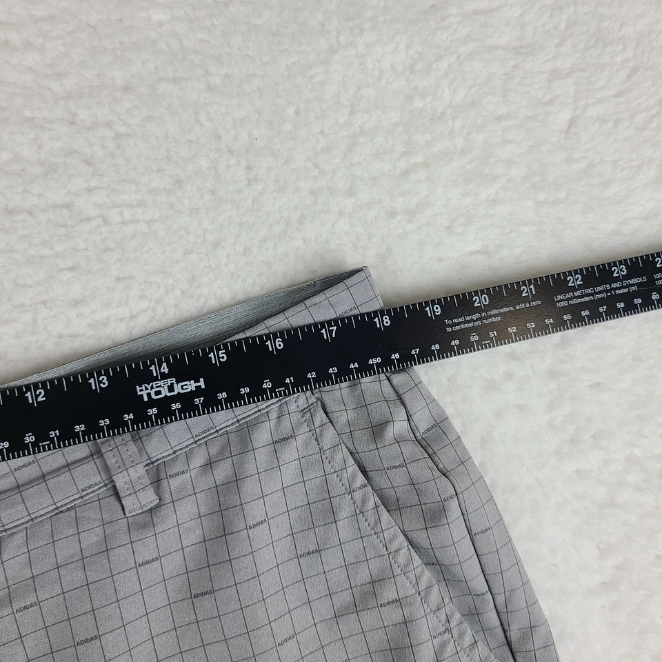 Pantalones Cortos Adidas Para Hombre 34 Gris 8" Estampado Completo Cuadros Rendimiento Chino Golf * Foto 4 de 4