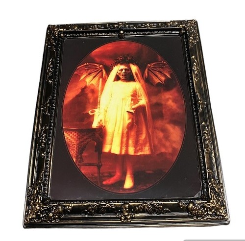 VINTAGE MORBID INDU HALLOWEEN LENTICULAR MISTRESS CLARICE FRAMED PORTRAIT PLAST - Picture 4 of 8