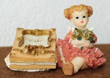  CHERIE & KALVIN Collection Mini Picture Frame Girl With Flowers