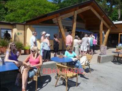 PHOTO  BLACKPOOL SANDS THE VENUS CAFE & QUEUE THE QUEUE IS GROWING AS ALL THESE