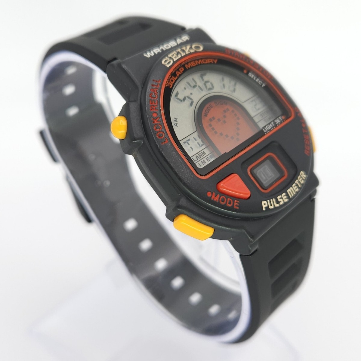 SEIKO S240-4000 PULSE METER WR 10BAR VINTAGE DIGITAL WATCH