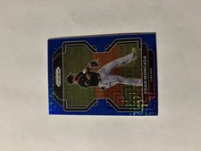 2022 Panini Prizm - Yoan Moncada #32 Blue Mojo Prizm /199